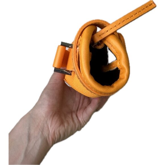 VEUVE CLICQUOT CHAMPAGNE YELLOW LABEL ICE JACKET NWT - Picture 8 of 8